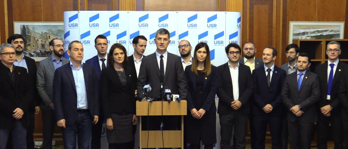 USR strânge semnături pentru a interzice prin Constituție penalii în funcții publice