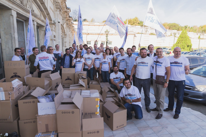 Semnăturile #FaraPenali, depuse la Parlament